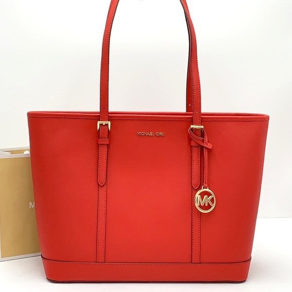 MICHAEL KORS
Jet Set Travel Large Saffiano Leather Top Zip Shoulder Tote… - Picture 2 of 13